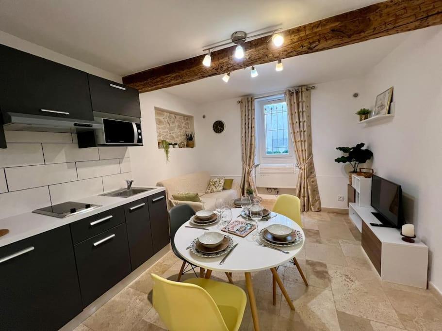 2p Remparts Vieil Apartment