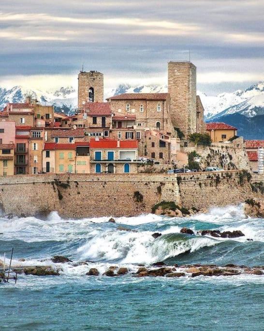 2p Remparts Vieil *